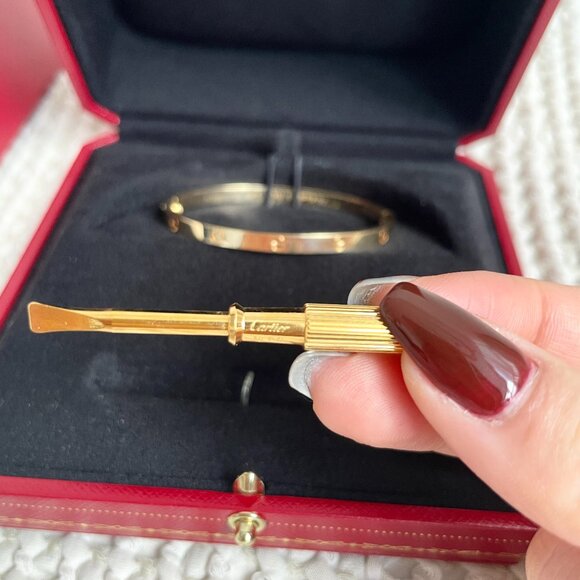 Cartier 18K Yellow Gold LOVE Bracelet – Size 15 - Picture 7 of 10